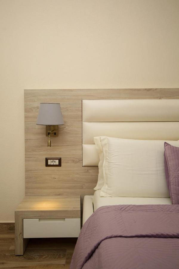 Vlorë Hotel Vd Roleks חדר תמונה