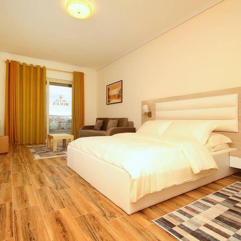 Vlorë Hotel Vd Roleks מראה חיצוני תמונה